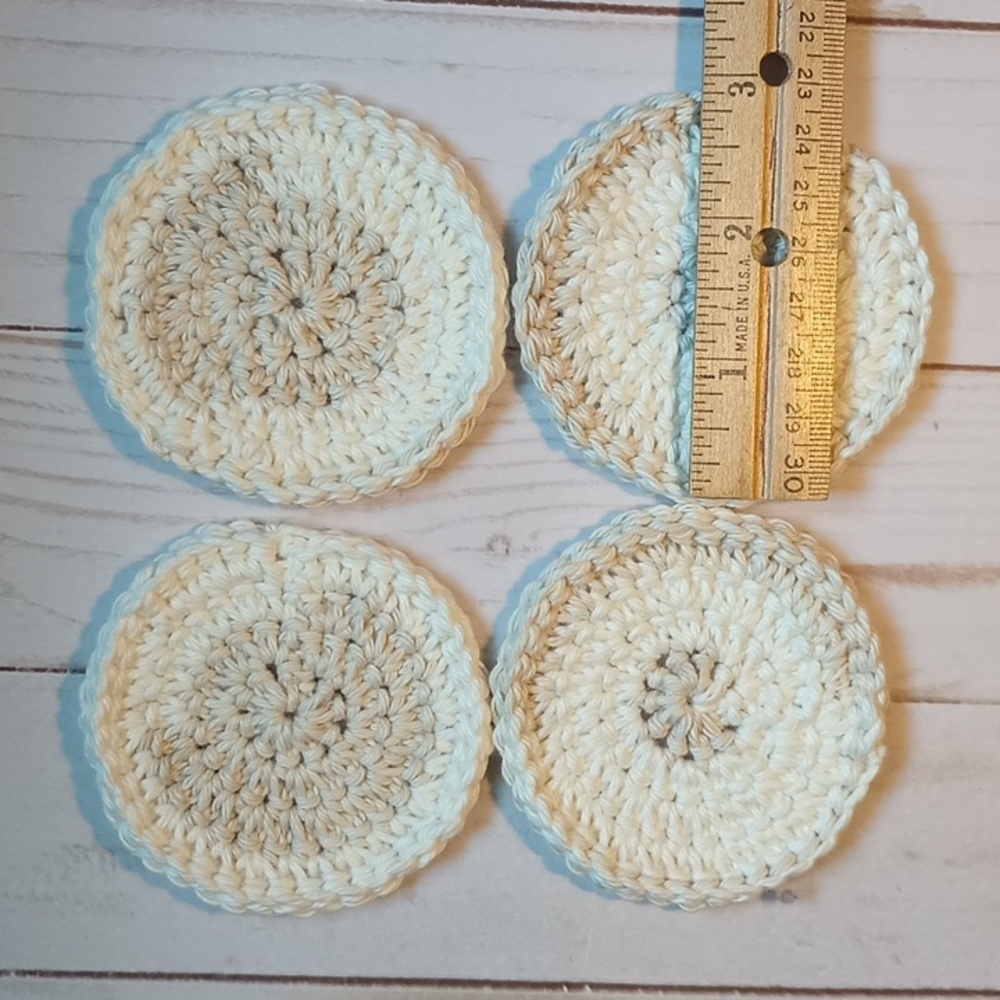 Handmade Cotton Facial Rounds - Picture 3 of 4